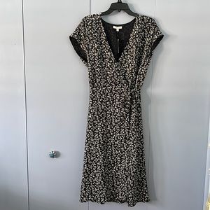 Joie Navy & White Floral print Wrap Dress